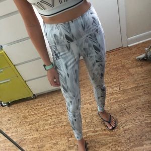 REEL LEGENDS WORKOUT LEGGING